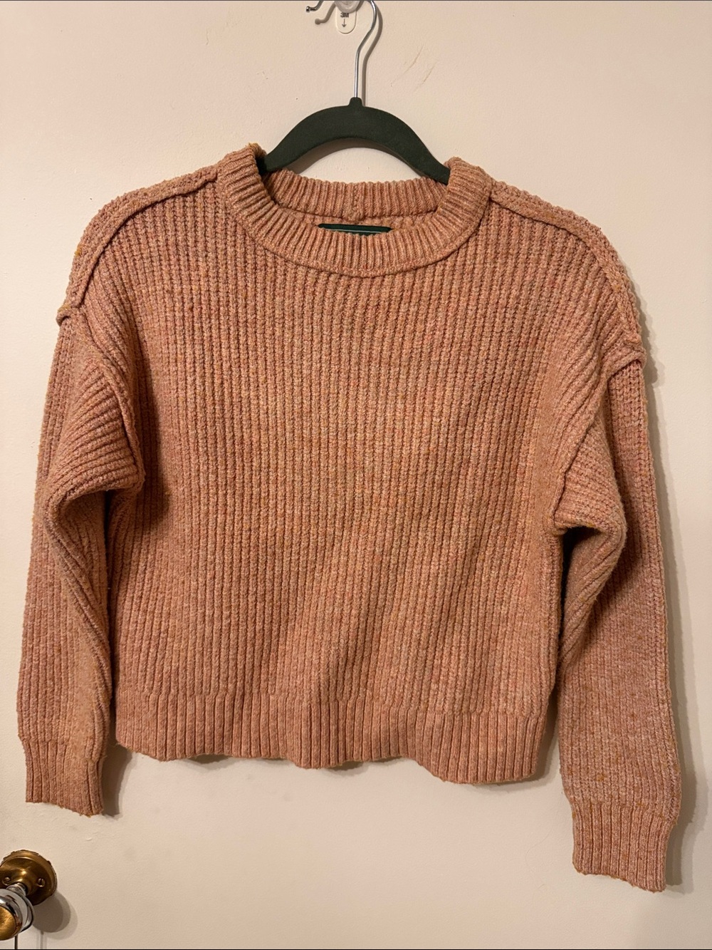 American Eagle Ribbed Crewneck Sweater in Dusty Rose